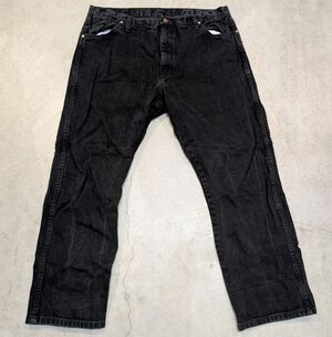 Wrangler 13MWZWK Men's 40x30 (38x30) Relaxed Black Jeans